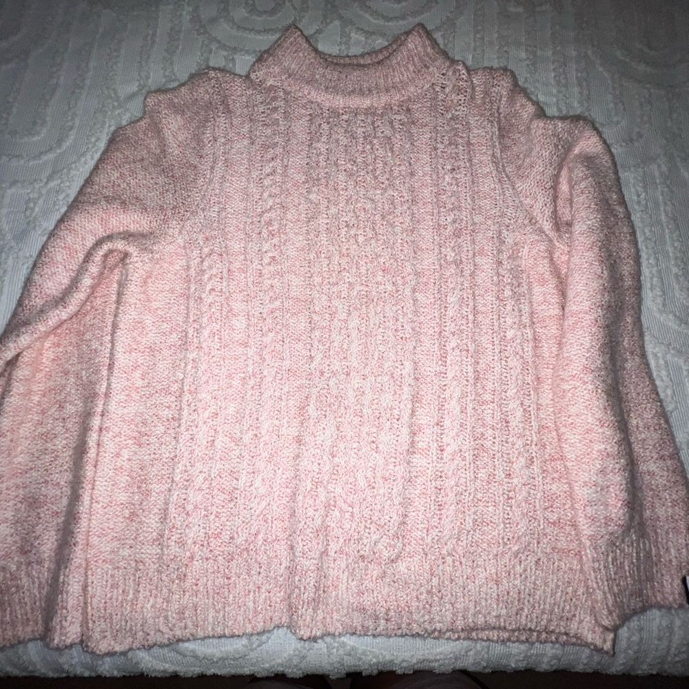 Tommy sweater